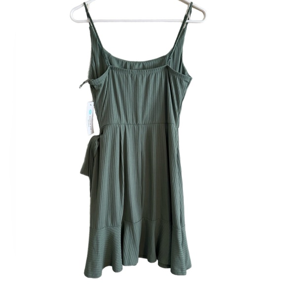 Nine Britton Sage Green Wrap Mini Dress NWT - Picture 4 of 10